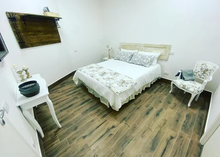 La Suite Di Laura Nápoles