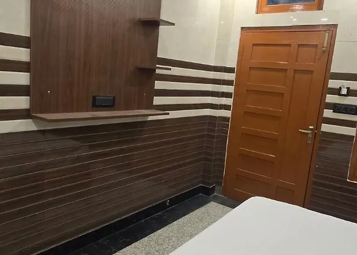Vasudev Sadan Guest House Ayodhya