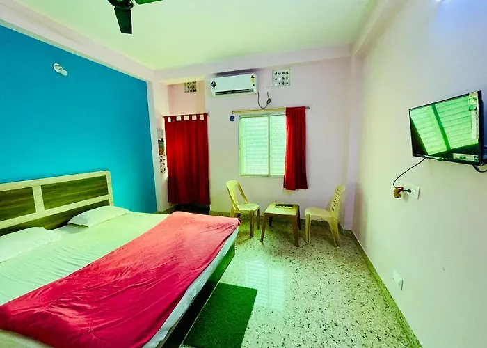 Hotel Falcon House ! Puri