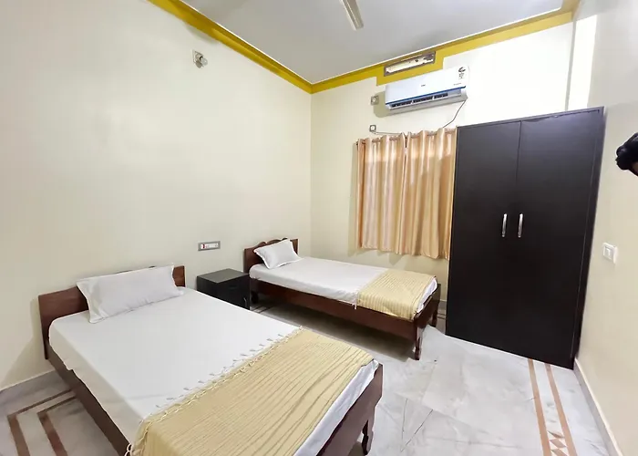Hotel Manokamna Bodh Gaya