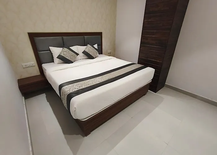 Hotel Morya Residency Parel Mumbai