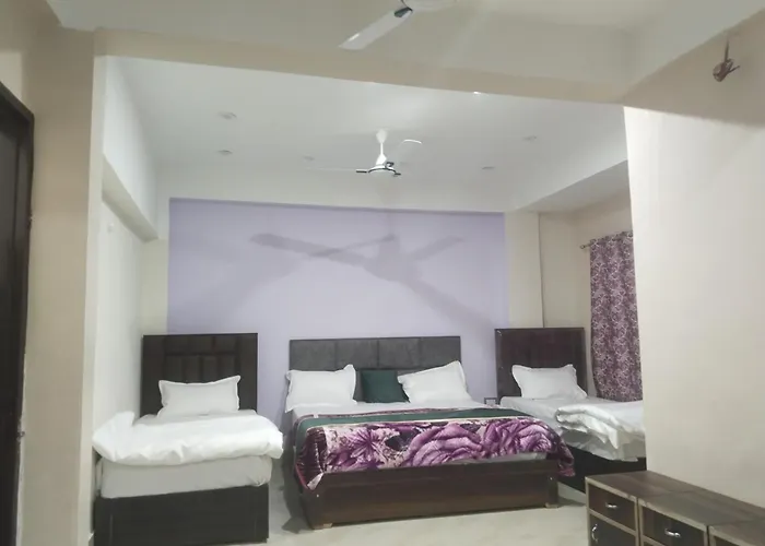 Dixit Residency Hotel Vrindavan