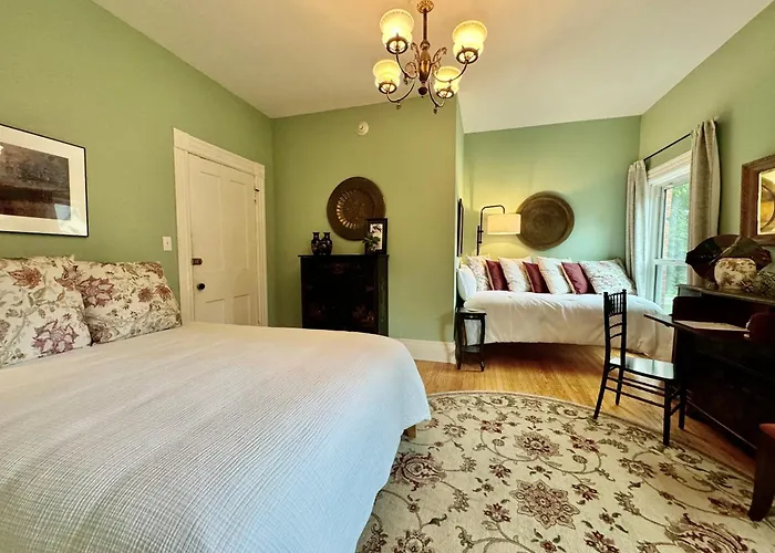 The Edwards Waterhouse Inn Fredonia