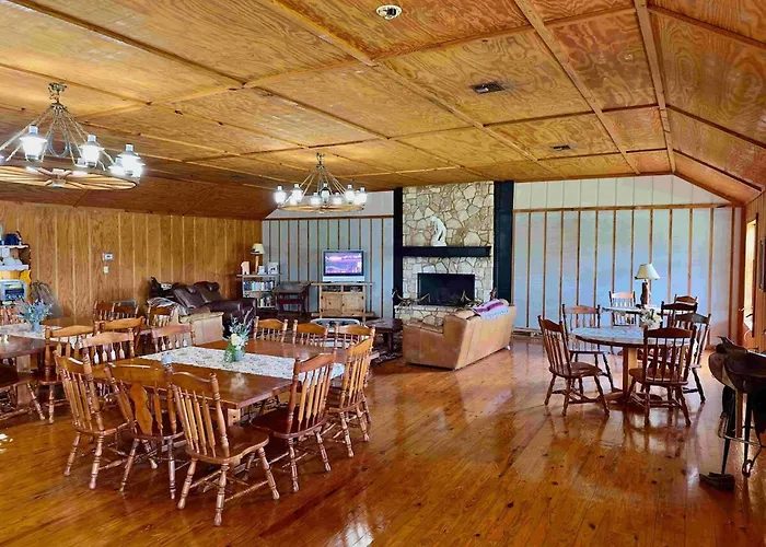 Crc Ranch Retreat Hotel Bandera