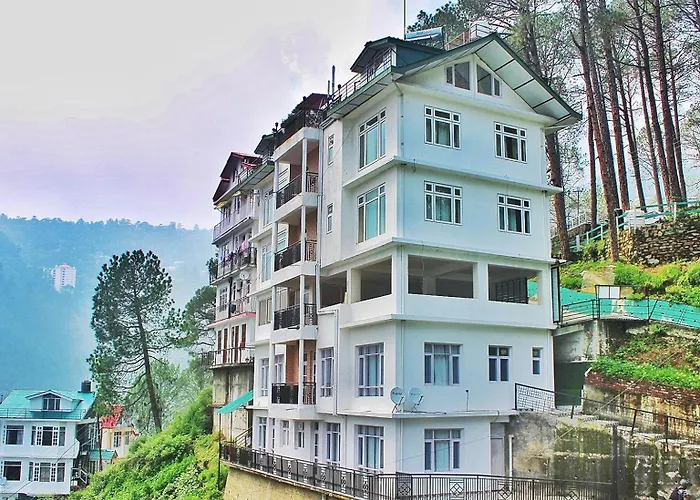 Pine Retreat Shimla Hotel