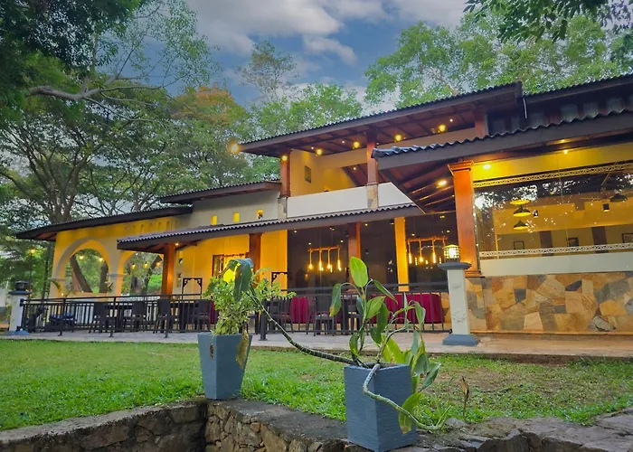 Grand Kalundawa Resort Dambulla
