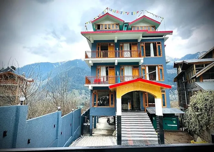 Hotel Sakura Palace Manali 