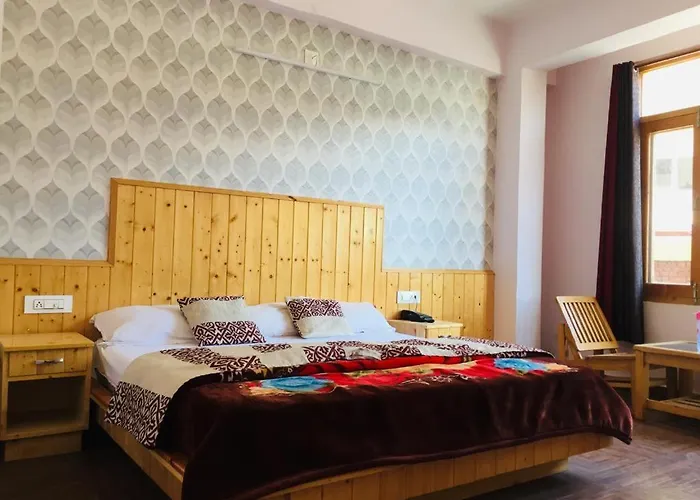 Hotel Corner Retreat 2Min Walking From Mall Road Manali 