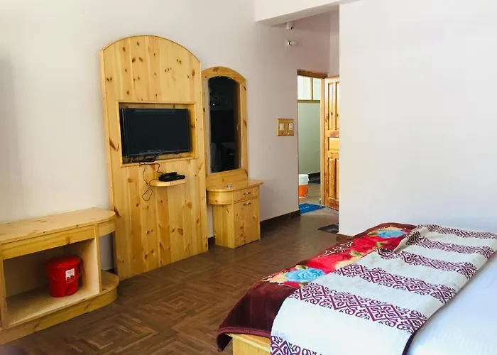 Hotel Corner Retreat 2Min Walking From Mall Road Manali 