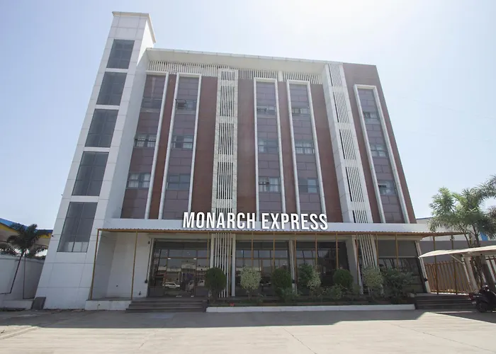 Monarch Express Chakan