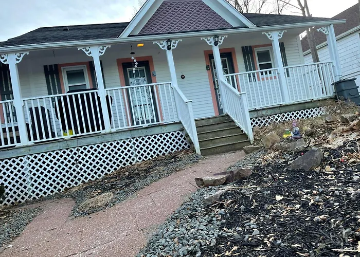 Gingerbread House Inn - We Are Open - Winter, Spring, Summer And Fall Wolfville