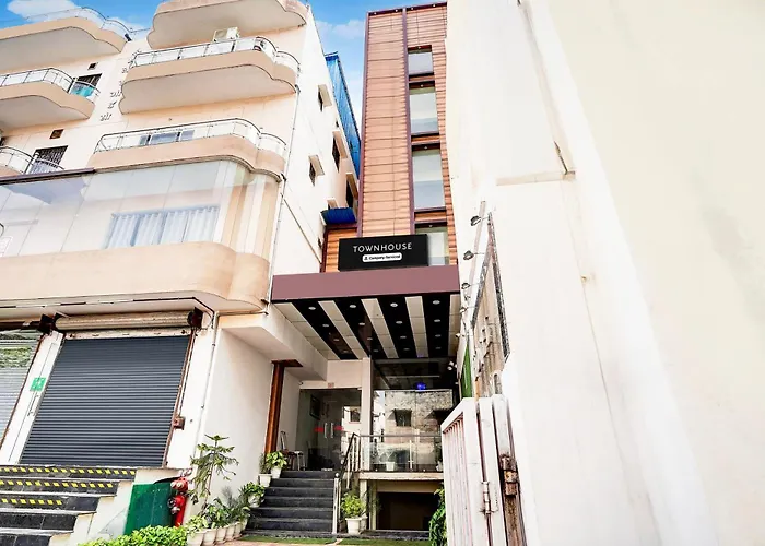 Townhouse Ram Katora Near Vishwanath Temple Formerly Sv Grand Varanasi
