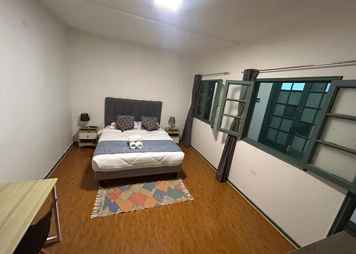 Casa Marina Huerfanos Hotel Santiago