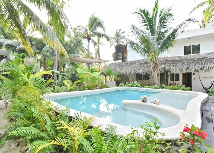 Casa Maria Bonita & Restaurant El Cuyo By Spot Rentals