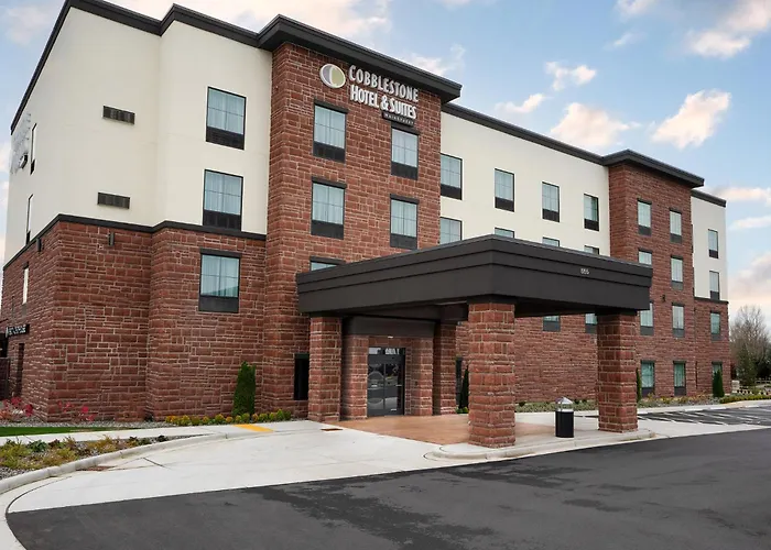 Cobblestone Hotel & Suites - Lynden