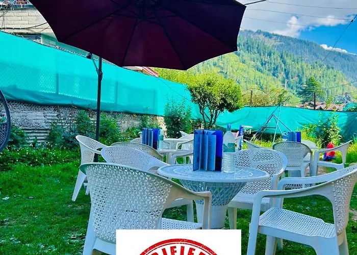 Hotel Outtown Manali - #Near Mall Road #Premium Rooms #Parking #Lift #Open Terrace #Cafe #Guest Preferred