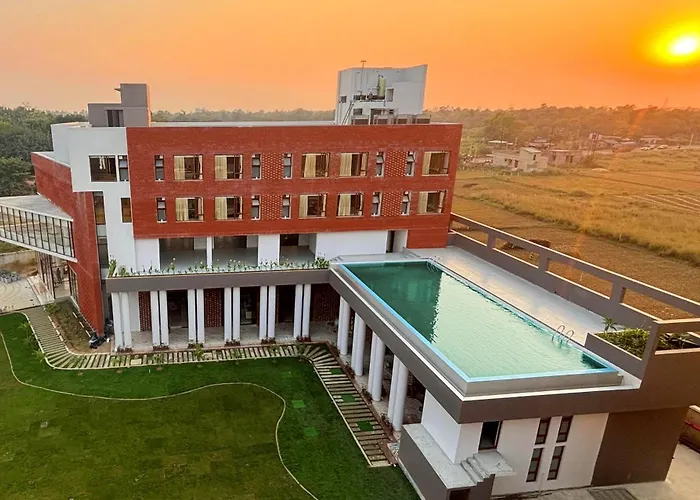 The Pearl Club Resort Shanti Niketan