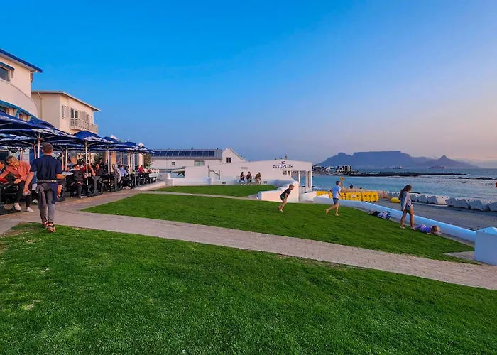 The Blue Peter Hotel Bloubergstrand