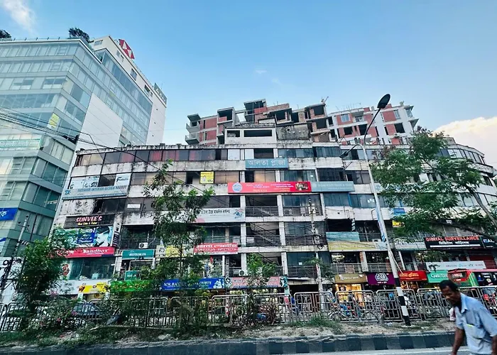 Dhanmondi Lake View Hotel Dhaka