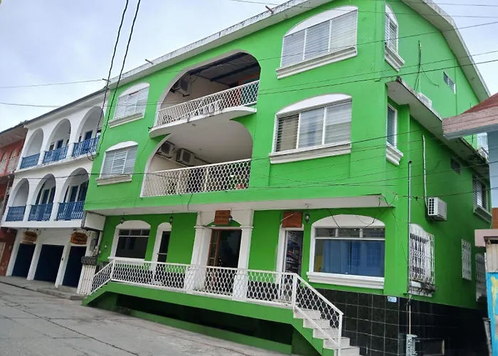 Hotel Green Monkey Flores
