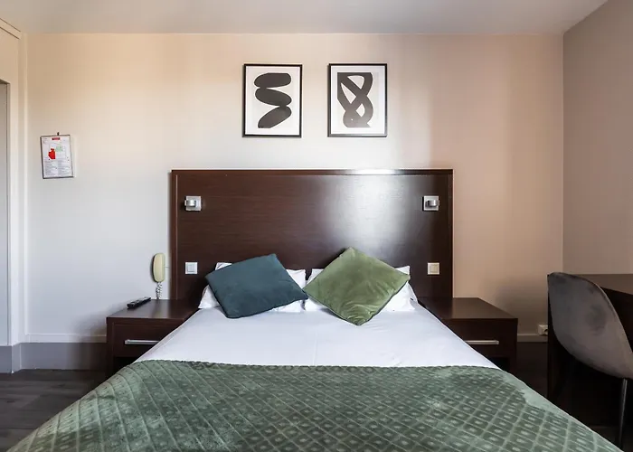 Hotel Bristol Nord Paris