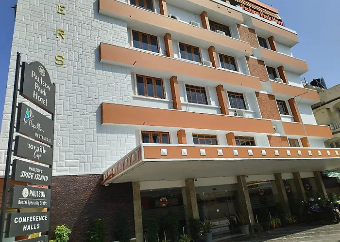 Paulson Park Hotel Kochi