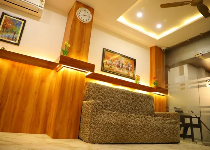 Jmk Regency Hotel Varanasi