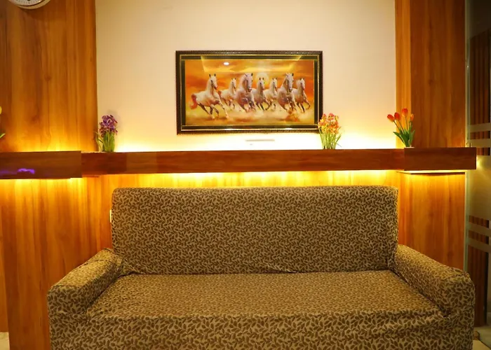 Jmk Regency Hotel Varanasi