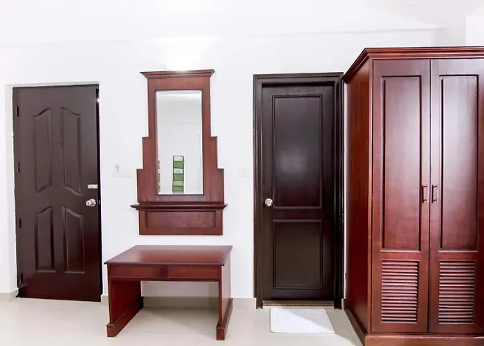 Hotel Centre Point Kochi