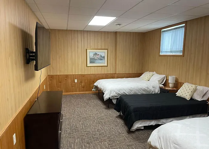 Ackerman Acres Hotel Devils Lake