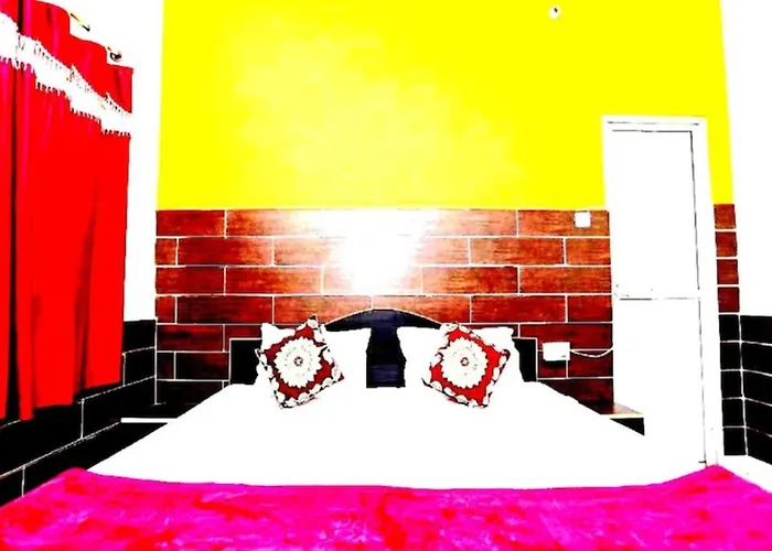 Hotel New Ashiyana Palace Near Ganga Ghat And Vishwanath Temple Varanasi