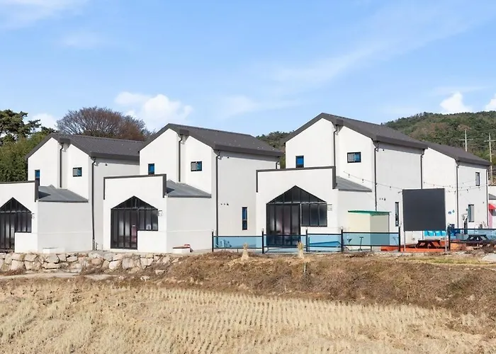 Gyeongju Bulguksa Pool Villa