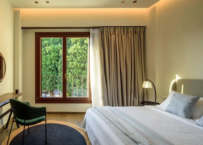 Arthur Suites In Old Town Rhodes City