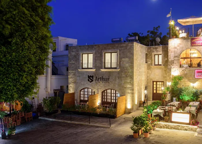 Arthur Suites In Old Town Rhodes City