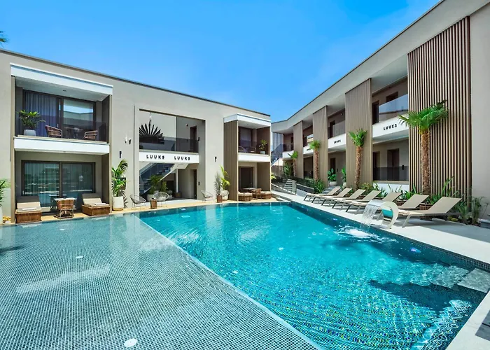 Luuks Luxury Accommodation Hanioti