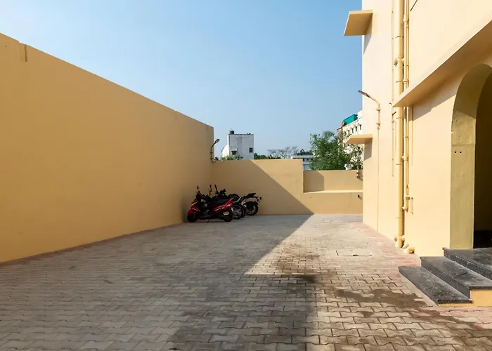 Veera Residency Hotel Thiruvallur