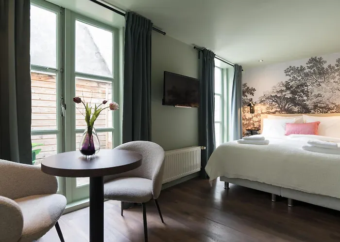 Six Boutique Hotel Haarlem