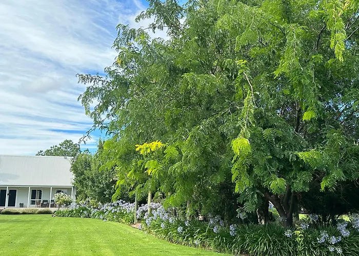 Jen'S Garden Pods Bed & Breakfast Griffith