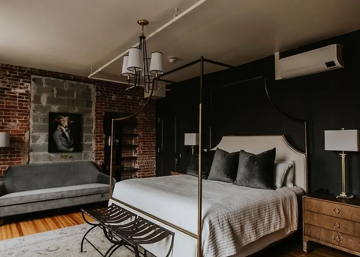 Hatchery Hotel & Event Center La Crosse