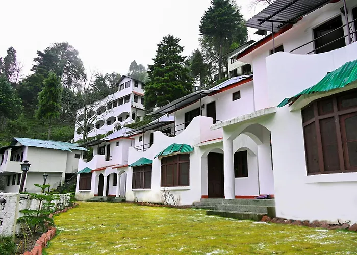 Kumaon Roop Resort Near Kainchi Dham Nainital