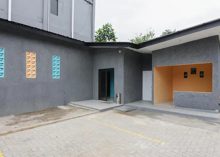 Sans Hotel Cibanteng Dramaga Bogor