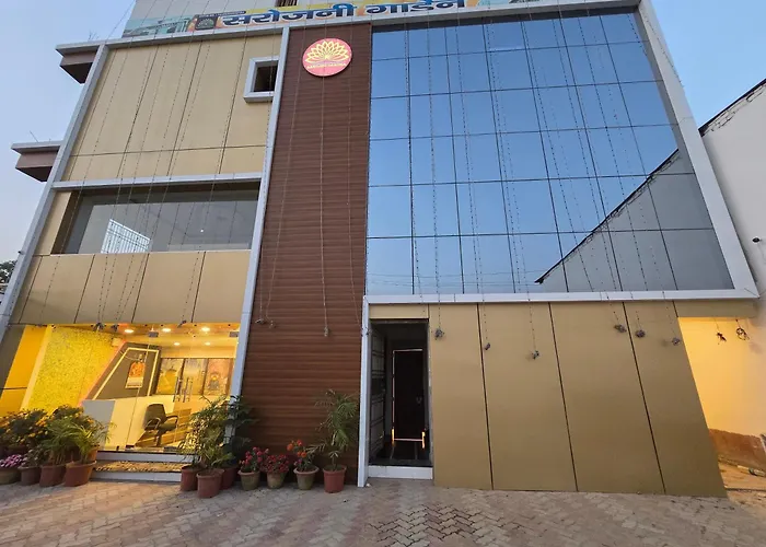 Sarojini Garden Hotel & Restaurant Begusarai