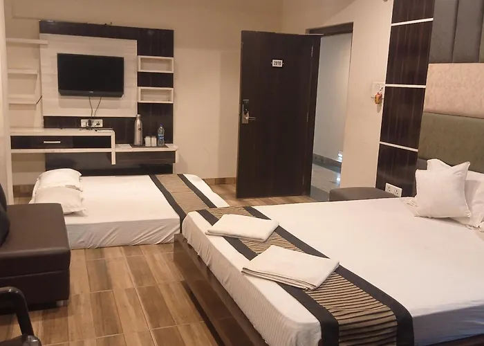 Hotel Shubh Ashish Near Bank More Dhanbad