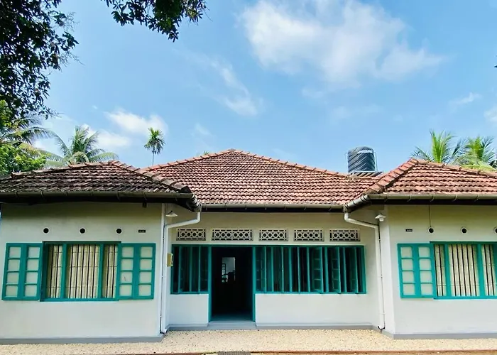 Villa Vintage Hikkaduwa