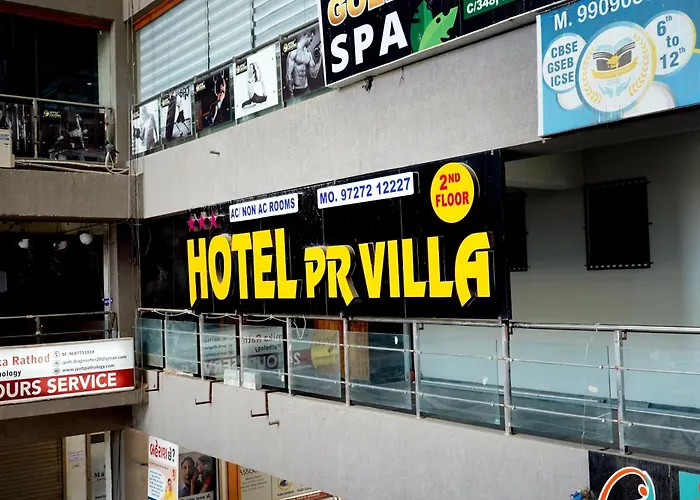 Hotel Pr Villa Gandhinagar