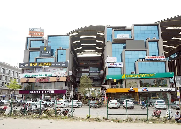Hotel Pr Villa Gandhinagar