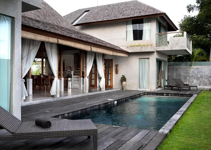 Surflodge Limasan Bali Kerobokan 