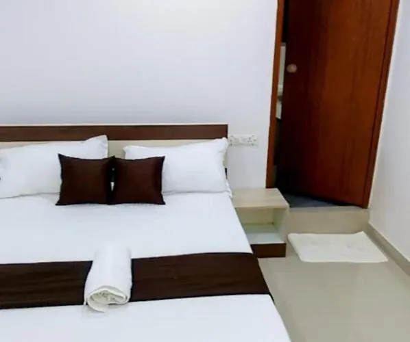 Tharavad Residency Hotel Iritti