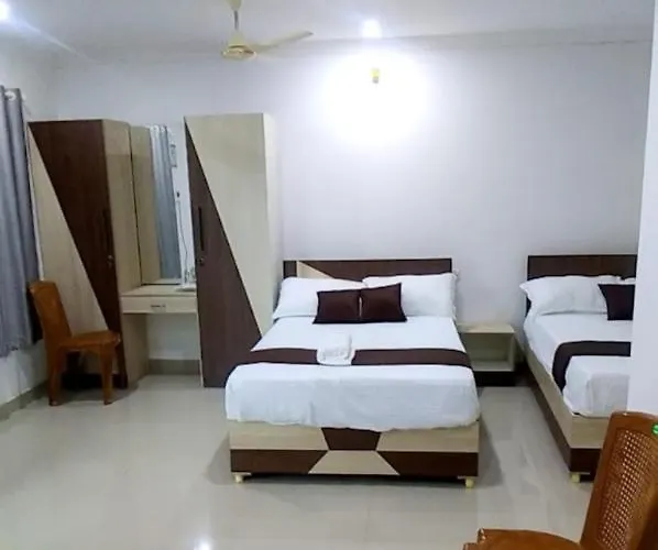 Tharavad Residency Hotel Iritti