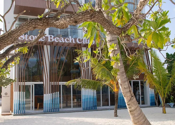 Stone Beach Club Dhiffushi